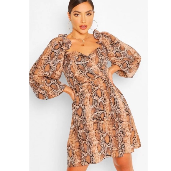 Boohoo Dresses & Skirts - Boohoo NWT! Snake Print Off The Shoulder Smock Brown Dress Size 4